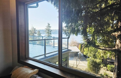 Sammamish Apartment | Private & Serene 2BR with Amazing Lake Sammamish Views