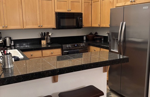Redmond House | Private, serene, & supremely comfortable…and dog friendly too!