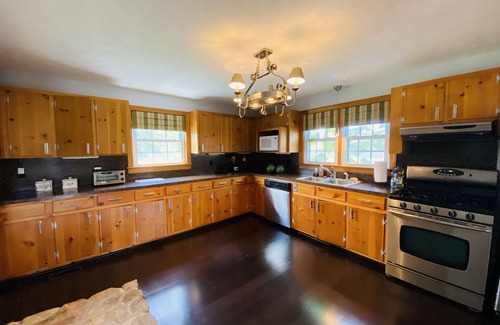 Dundas Other | Private, Spacious Country Retreat. Pets welcome!