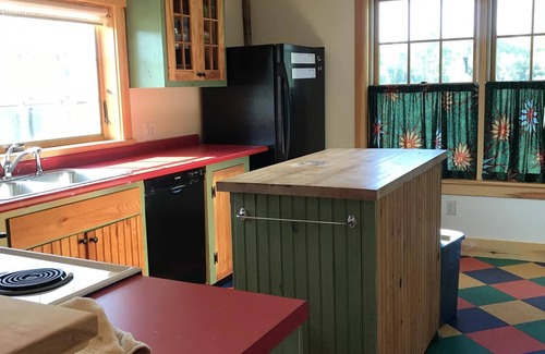 Hope Apartment | Private studio in renovated barn with EV Charging Station Available