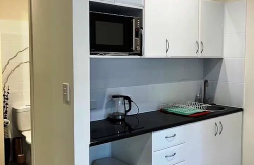 Highland Park Apartment | Private Studio Retreat