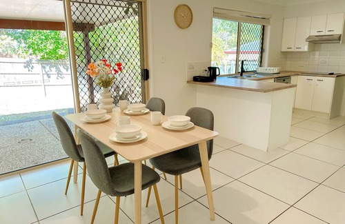 Forest Lake House | Private Suite 2 bedrooms with kitchen & livingroom