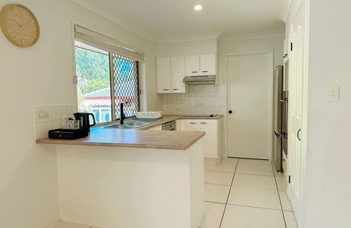 Forest Lake House | Private Suite 2 bedrooms with kitchen & livingroom