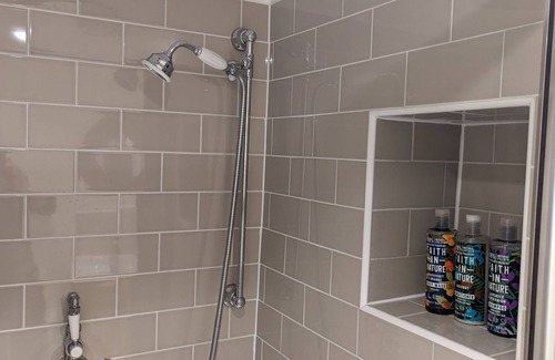 Bradford-on-Avon Apartment | Private Suite near Bradford on Avon town center