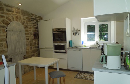 Plomelin House | PRIVATE SWIMMING POOL, quiet location in Plomelin, 10mn from the beach.