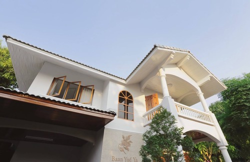 Ayutthaya House | Private garden view house near famous temple