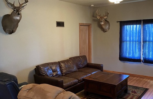 Knox County Other | Private updated hunting lodge/farmhouse