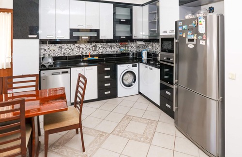 Dalyan City Center Villa | Private Villa en suite rooms Big Pool+Jacuzzi, Sec. Alarm.