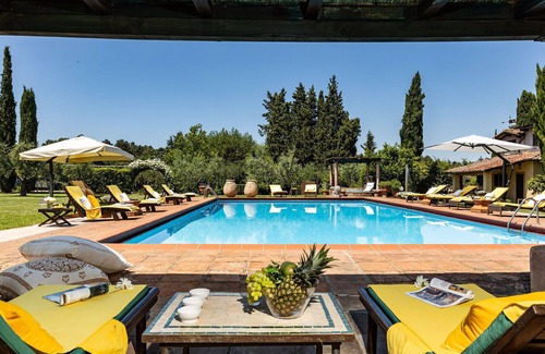 Figline e Incisa Valdarno Villa | Private Villa with sauna, A/C, private pool, hot tub, WIFI, TV, patio, close to Greve In Chianti