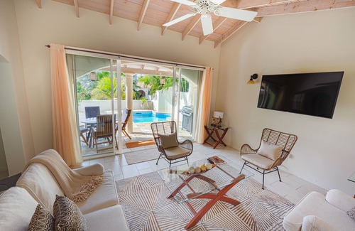 Lance aux Epines Villa | PRIVATE VILLA JACUZZI/POOL/BEACH NEAR: FOR FAMILY OR GROUP/FREE WELCOME DRINK