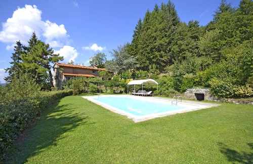 Pieve di Chio Villa | Private Villa with hot tub, private pool, WIFI, A/C, TV, terrace, panoramic view, close to Cortona