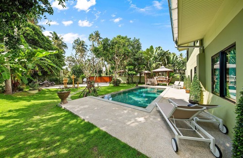 Thong Krut Villa | Private vIlla with pool. "Baan Suaan Serenity".4 bedroom tropical hide-away