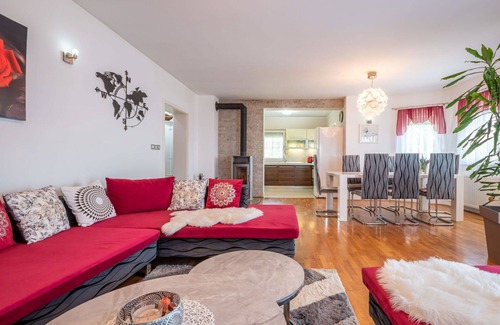 Municipality of Krizevci House | Private Villa with private pool, WIFI, A/C, TV, terrace, pets allowed, panoramic view, parking