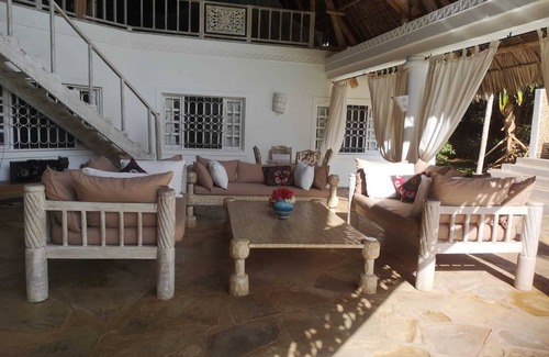 Malindi Marine National Park Villa | Private villa with swimming pool and tropical garden.