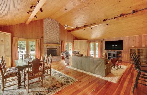 Ruffin House | Private Walterboro Estate with Deck and Fire Pit!