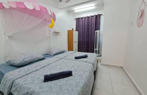 Cherating House | Private Water Park at Cozy House HS Sweet Homestay