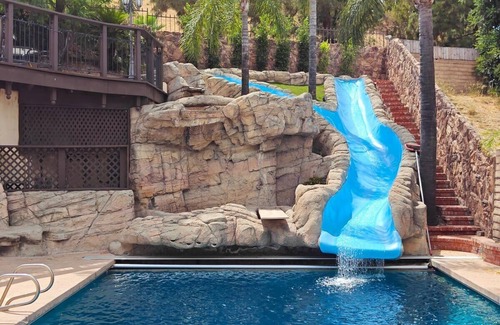 Canoga Park Villa | *Private Water Park* Hidden Cave! Outdoor Ktchn!