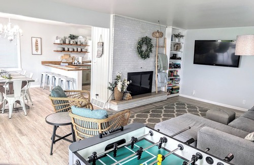 Simonton Lake House | Private Waterfront 4 Bedroom Lake Home, 20 min. from Notre Dame, Simonton Lake
