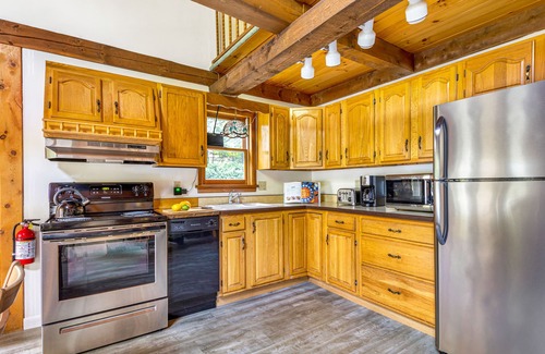 Glover House | Private WATERFRONT Cottage directly on "Quiet Water" ~ No motors!