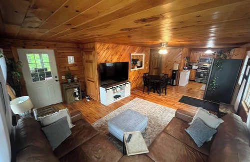 Sabattus House | PRIVATE WATERFRONT DOG FRIENDLY LAKE HOUSE
