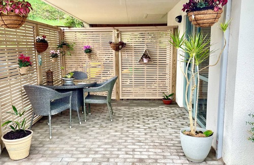 Tauriko House | Private West Wing Apartmentnconvenient to City but Semi Rural Location
