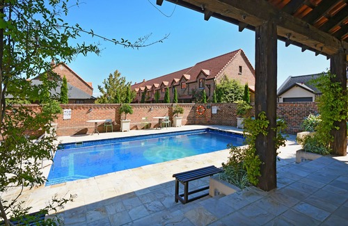 Stoke Apartment | Privately owned unit overlooking the Village green in the Monaco Resort premises