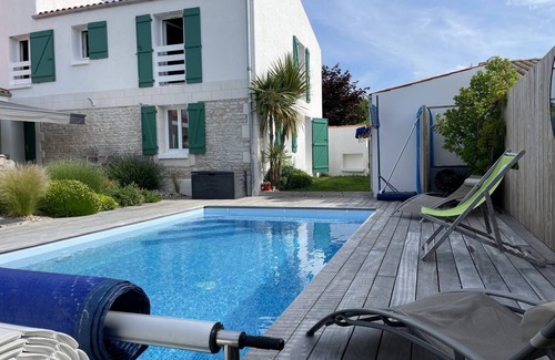 Dompierre-sur-Mer House | Proche La Rochelle avec Piscine et Jacuzzi privés