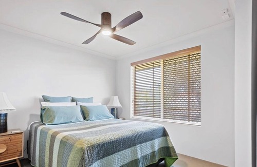 East Bunbury House | PROFESSIONAL/CONTRACTORS - CENTRALLY LOCATED, WELL APPOINTED PROPERTY