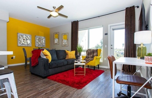 Linda Vista Apartment | Professional - King Bed - Pets - Near Hospitals
