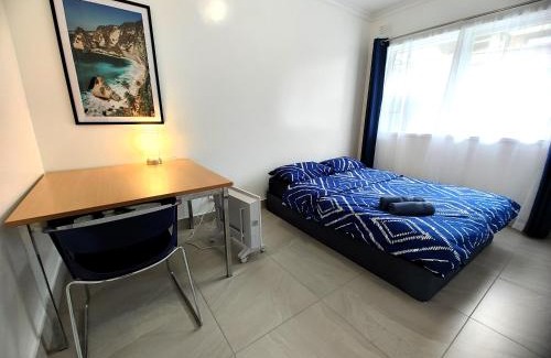 Oak Park Villa | PROMO! 2-Bedroom Home Near Airport, Train Station!