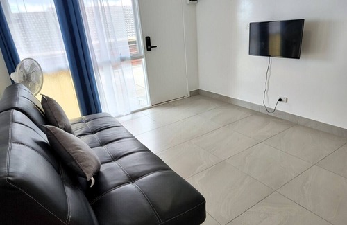 Oak Park House | *Promo!* 2-Min to Train Station!