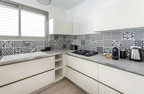 Ra'ananna Apartment | PROMO AUGUST 2023 in the center of RAANANA, near ahuza