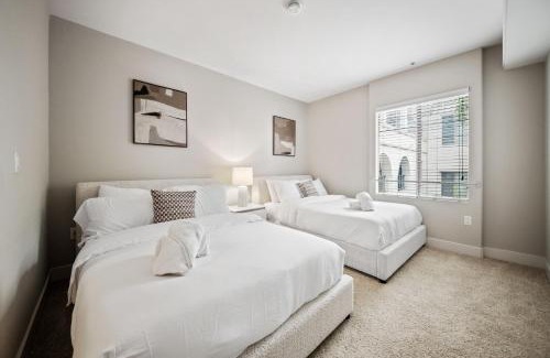 Westwood Apartment | Promo Casa Miel Heart of Westwood Luxury Condo