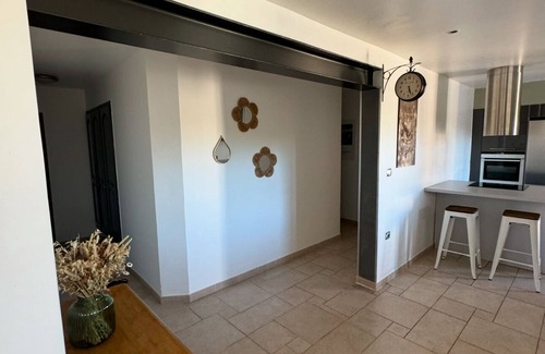 Roquemaure House | Promotion in progress. private villa with swimming pool in Provence