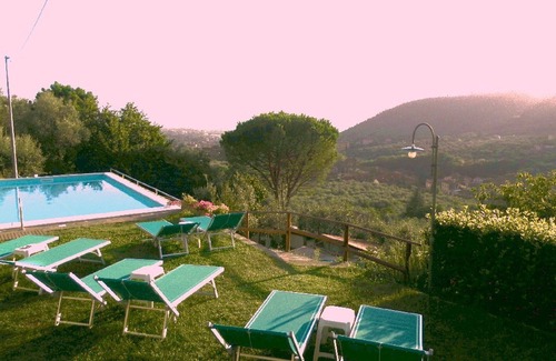 Calci House | PROMOTION Typical Tuscan dwelling, house with garden among olive trees