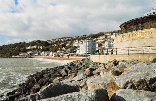 Ventnor House | Property 1