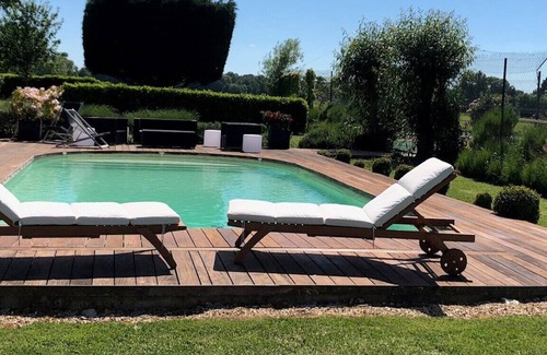 Mulcent House | Propriété Campagne à 65 kms de Paris. Piscine et Tennis. Période JO Paris 2024