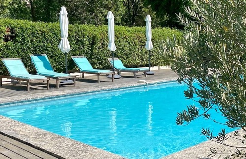 Vauvenargues Apartment | Provençal Country Home/Apartment - Garden and Swimming Pool