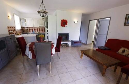 Villecroze Cabin | Provençal farmhouse "Les Rosiers"