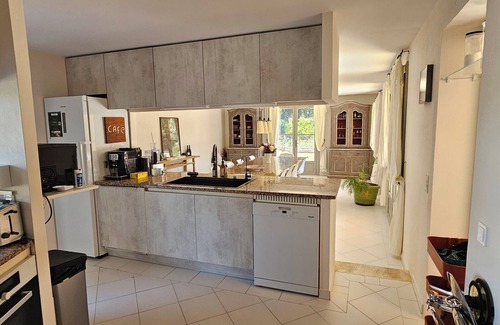 Saint-Antonin-sur-Bayon Villa | Provencal villa in the heart of the Pays d'Aix and the Sainte Victoire, breathtaking view