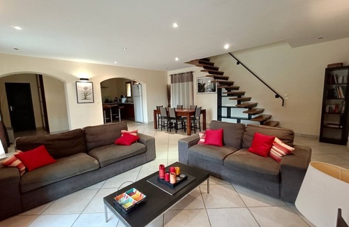 Veyrignac Villa | Provencal villa with indoor pool, 10 minutes from Sarlat