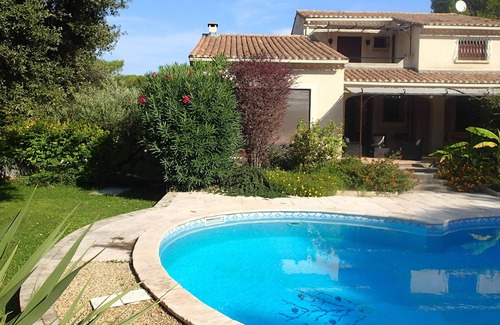 Vergeze Villa | Provencal villa with swimming pool, close to the sea, between Camargue and Cévennes.