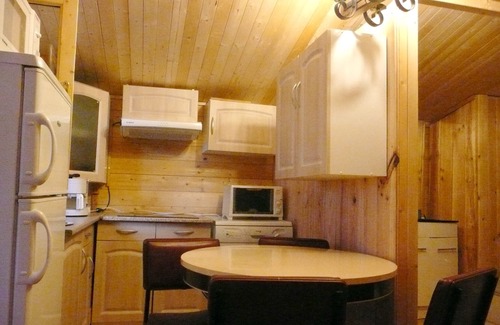 Morieres-les-Avignon Ski Chalet | Provence Family Bungalow 3 Pcs quiet Heated pool