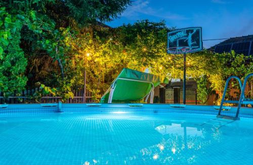Arad Apartment | Provence