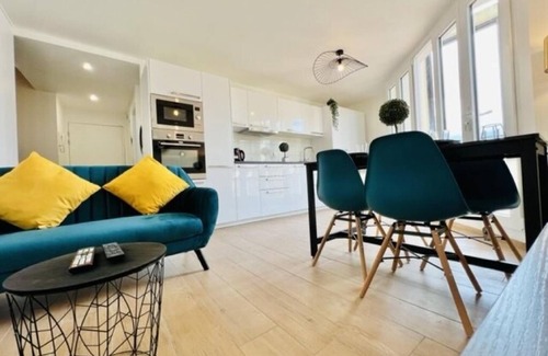Cergy Apartment | Providence - Luxurious and cosy
