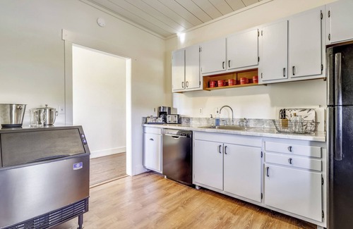 Waterfront Greens House | Prvt Rm 4, Upper floor, pond view, gas fireplace