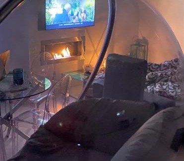 Borne Sulinowo Apartment | PRZYTULNY APARTAMENT Z KOMINKIEM PRZY JEZIORZE