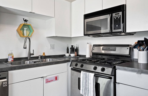 Old Las Palmas Condo | PS Gem: Sublime Condo Walking Distance to Downtown