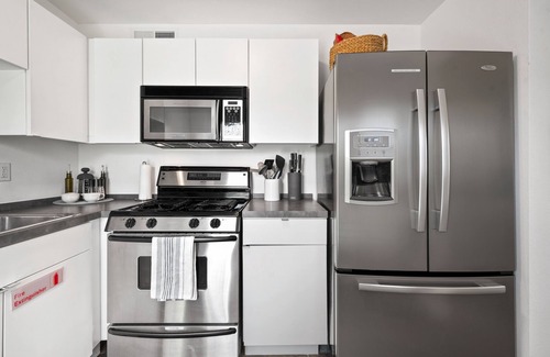 Old Las Palmas Condo | PS Gem: Sublime Condo Walking Distance to Downtown