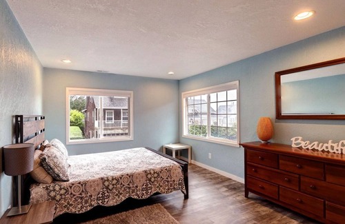 Seaside Bed & Breakfast | PT Retreat 2nd master suite